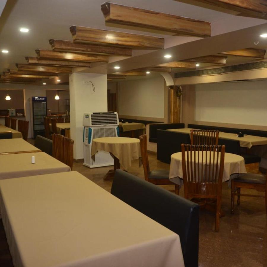 普那姆酒店 Rāipur 外观 照片