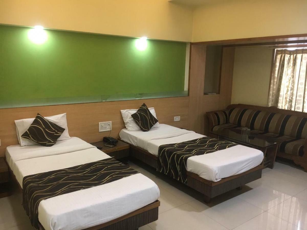 普那姆酒店 Rāipur 外观 照片